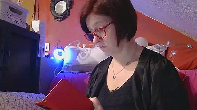 Snapshot of lanax chatting on 04-22-26, 11:28 lanax online show from 04-22-26, 11:28