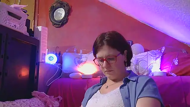 Snapshot of lanax chatting on 06-01-26, 12:05 lanax online show from 06-01-26, 12:05
