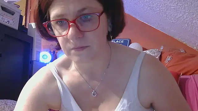 Snapshot of lanax chatting on 05-27-26, 11:17 lanax online show from 05-27-26, 11:17