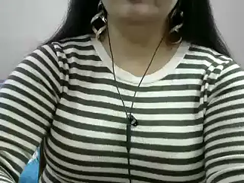 Snapshot of Shruti_139 chatting on 12-30-24, 07:42 Shruti 139 online show from 12-30-24, 07:42