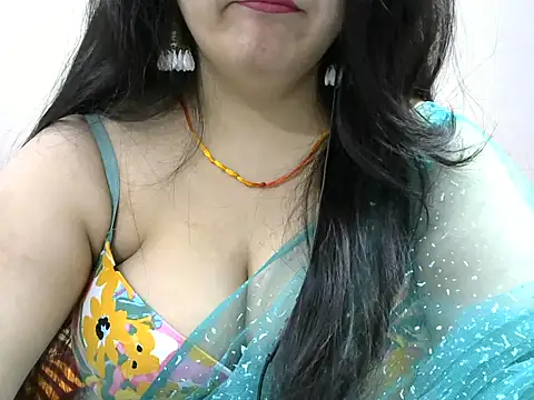 Snapshot of Shruti_139 chatting on 09-17-25, 06:43 Shruti 139 online show from 09-17-25, 06:43