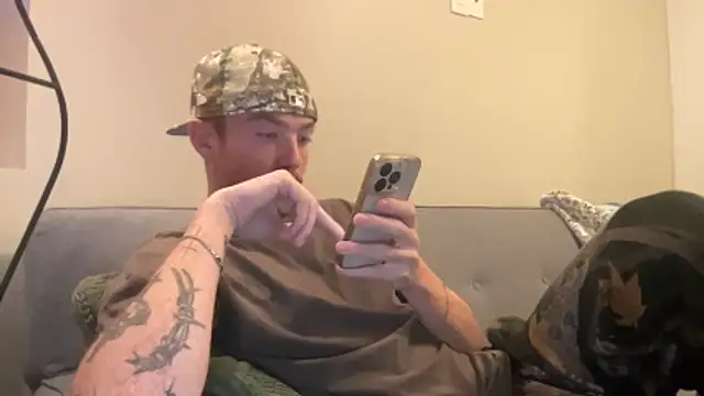 younghungginger online show from 12-02-25, 01:17