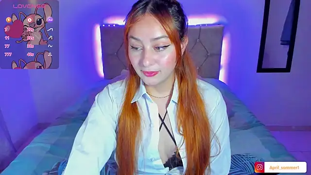 Snapshot of April_sommer1 chatting on 10-27-25, 11:11 April sommer1 online show from 10-27-25, 11:11