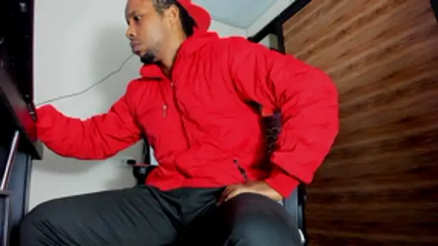 AlejoKhalifa  online show from 10-02-25, 09:01