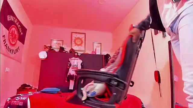 AlejoKhalifa  online show from 02-15-26, 10:36