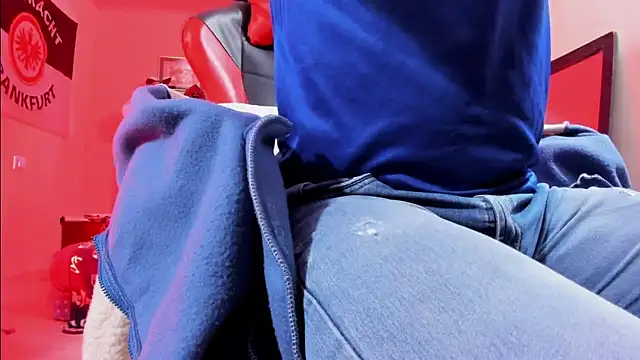 AlejoKhalifa  online show from 02-06-26, 10:50