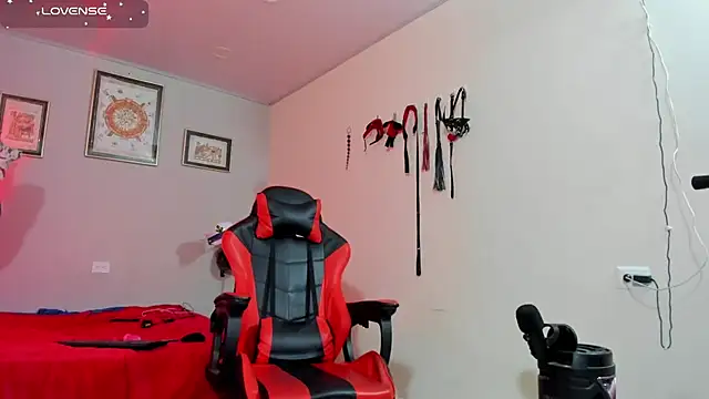 AlejoKhalifa  online show from 09-13-25, 10:15