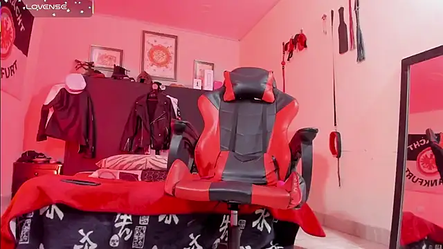 AlejoKhalifa  online show from 02-19-26, 04:37