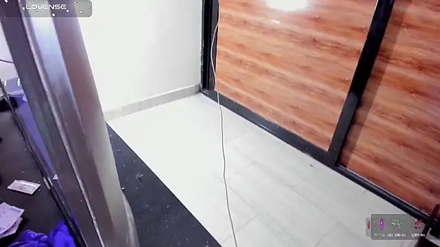 AlejoKhalifa  online show from 10-26-25, 12:16