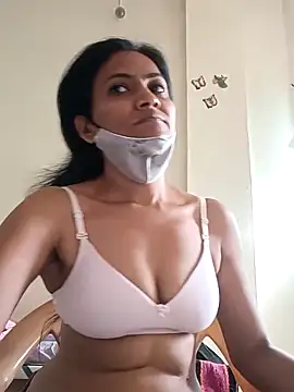 Snapshot of sunita6009 chatting on 06-07-26, 03:12 sunita6009 online show from 06-07-26, 03:12