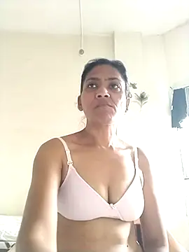 Snapshot of sunita6009 chatting on 07-06-26, 04:41 sunita6009 online show from 07-06-26, 04:41