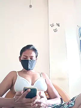 Snapshot of sunita6009 chatting on 06-11-26, 02:22 sunita6009 online show from 06-11-26, 02:22
