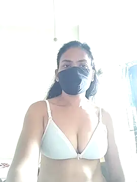 Snapshot of sunita6009 chatting on 07-12-26, 03:51 sunita6009 online show from 07-12-26, 03:51