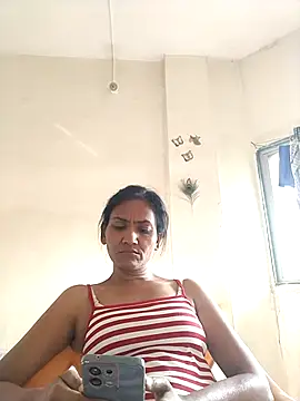 Snapshot of sunita6009 chatting on 06-19-26, 02:28 sunita6009 online show from 06-19-26, 02:28
