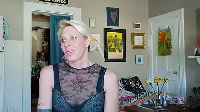 Glamazonx online show from 01-11-26, 08:05