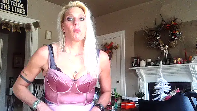 Glamazonx online show from 11-14-25, 03:59