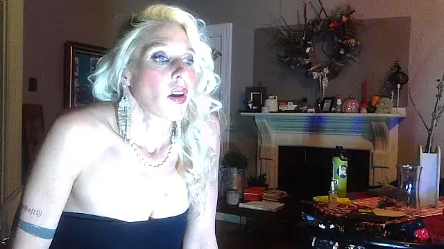 Glamazonx online show from 10-31-25, 02:30