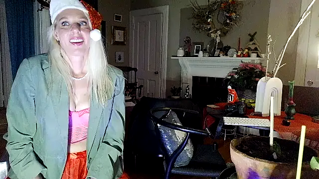 Glamazonx online show from 12-20-25, 07:22