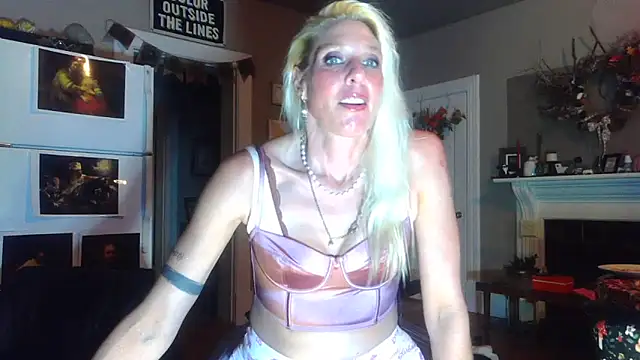 Glamazonx online show from 11-05-25, 03:42