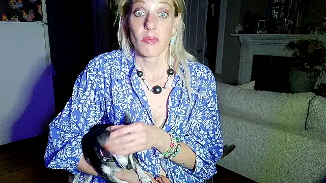 Glamazonx online show from 04-25-26, 02:14