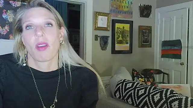 Glamazonx online show from 04-01-26, 05:53