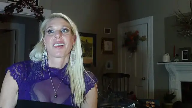 Glamazonx online show from 12-04-25, 01:48