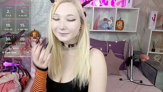 MeowkaKitty online show from 11-02-25, 01:43