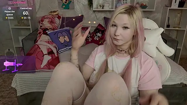 MeowkaKitty online show from 04-21-26, 03:02