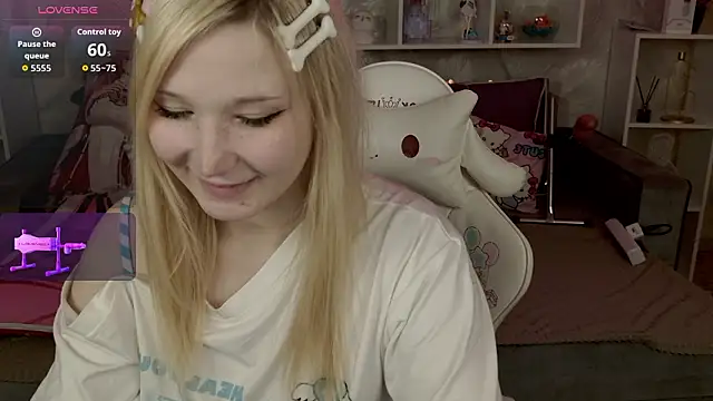 MeowkaKitty online show from 02-23-26, 02:02