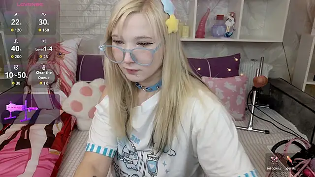 MeowkaKitty online show from 10-21-25, 01:27