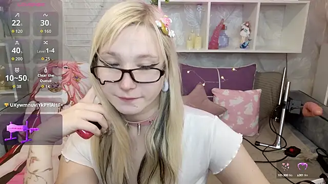 MeowkaKitty online show from 09-29-25, 01:45