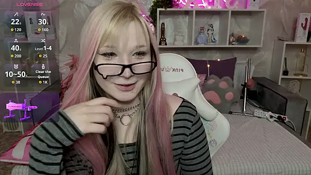 MeowkaKitty online show from 03-22-26, 01:53