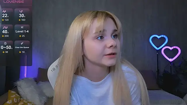 Britney Lynch online show from 03-19-25, 07:49