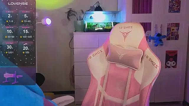 Britney Lynch online show from 12-04-25, 09:14