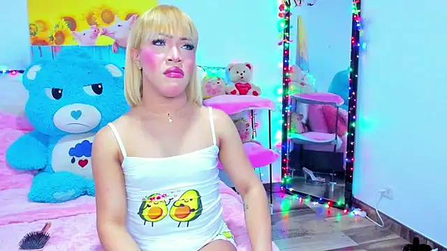 Snapshot of Candy_Candy__ chatting on 05-28-26, 02:19 Candy Candy online show from 05-28-26, 02:19