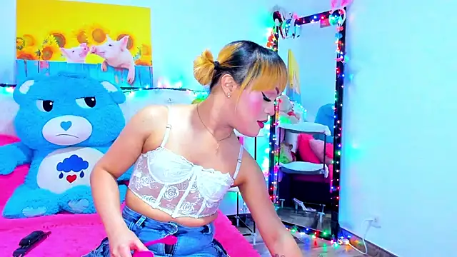 Snapshot of Candy_Candy__ chatting on 04-11-26, 04:20 Candy Candy online show from 04-11-26, 04:20