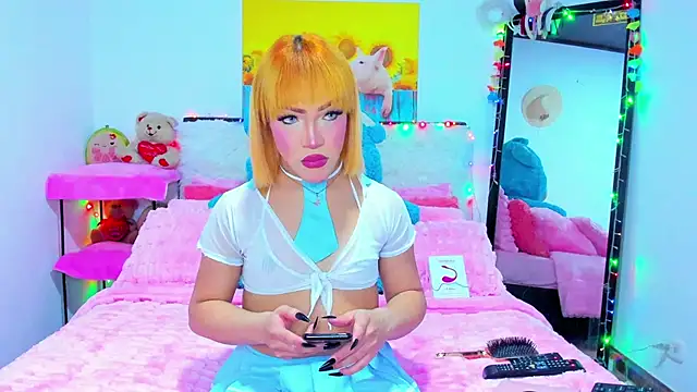 Candy Candy   online show from 10-29-25, 11:03