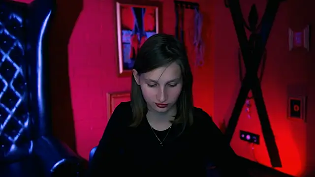 Snapshot of EllaHorton chatting on 09-11-25, 04:40 EllaHorton online show from 09-11-25, 04:40