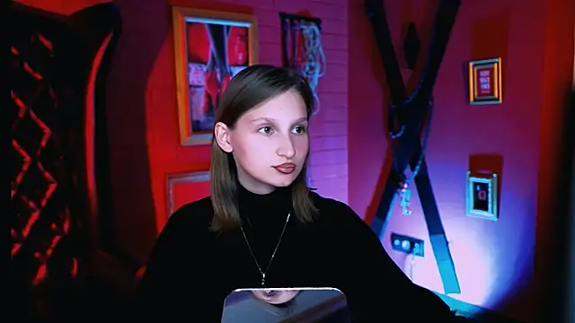 Snapshot of EllaHorton chatting on 09-30-25, 04:35 EllaHorton online show from 09-30-25, 04:35