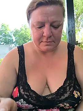 Snapshot of jusichka chatting on 06-30-26, 05:40 jusichka online show from 06-30-26, 05:40