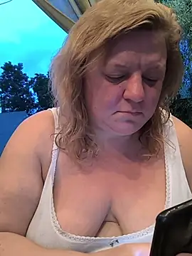 Snapshot of jusichka chatting on 07-19-26, 06:15 jusichka online show from 07-19-26, 06:15