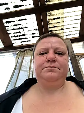 Snapshot of jusichka chatting on 04-03-26, 05:03 jusichka online show from 04-03-26, 05:03
