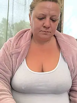 Snapshot of jusichka chatting on 05-31-26, 03:18 jusichka online show from 05-31-26, 03:18