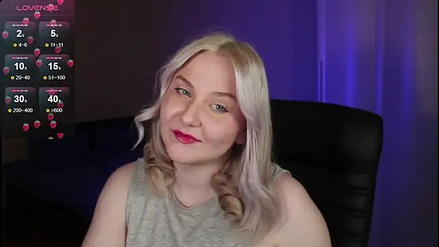 sensual girrrl online show from 10-13-25, 07:37