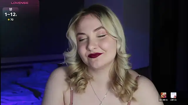 Snapshot of sensual_girrrl chatting on 04-23-26, 11:28 sensual girrrl online show from 04-23-26, 11:28