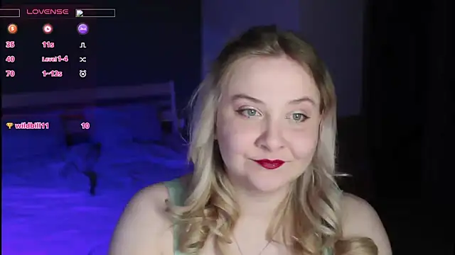 Snapshot of sensual_girrrl chatting on 06-09-26, 12:11 sensual girrrl online show from 06-09-26, 12:11