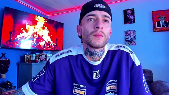 Snapshot of Drako_Lamar chatting on 02-17-26, 03:42 Drako Lamar online show from 02-17-26, 03:42