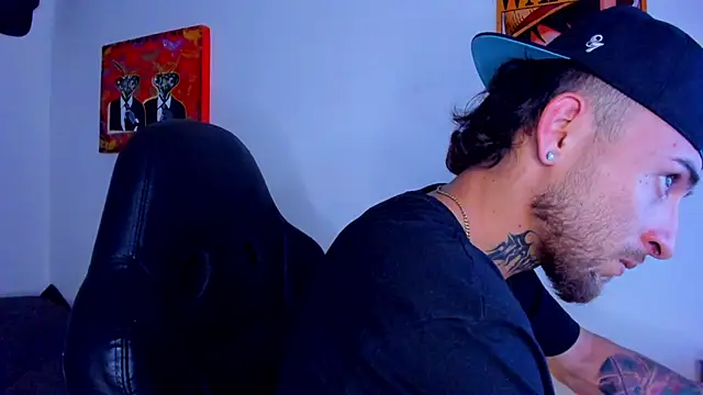 Snapshot of Drako_Lamar chatting on 04-15-26, 01:44 Drako Lamar online show from 04-15-26, 01:44