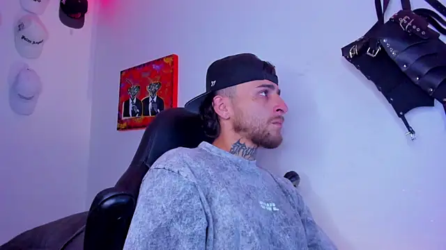 Snapshot of Drako_Lamar chatting on 03-31-26, 02:30 Drako Lamar online show from 03-31-26, 02:30