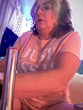 PaulinaSanders X online show from 12-19-25, 09:50